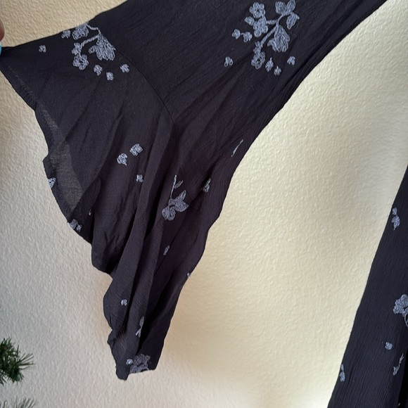 Free People bell sleeve flowy dress - Picture 4 of 7